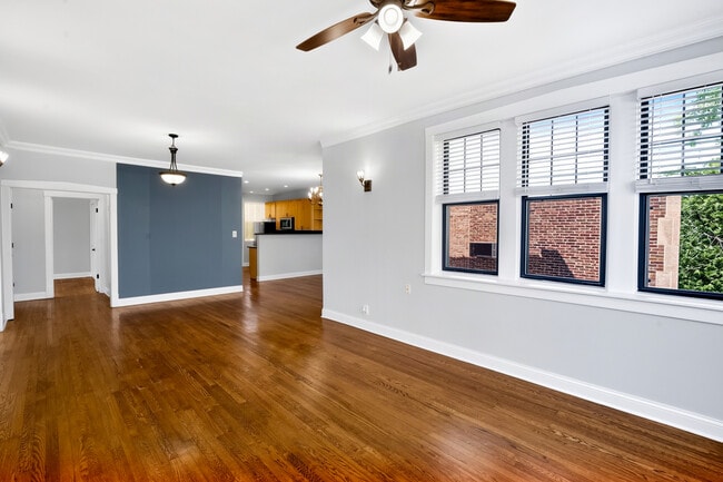 Photo - 7626 N Eastlake Terrace