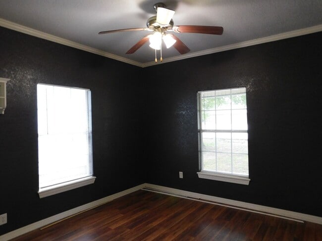 Photo - Newly Renovated 2 Bedroom House