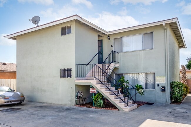 Denker Avenue Apartment Homes