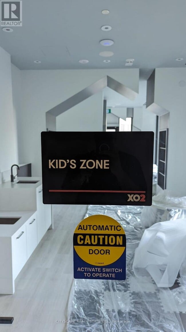 Photo - 285 Dufferin St Unit 217