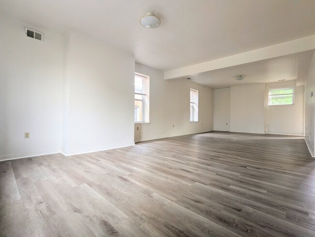 Photo - 5552 Black St Unit 2