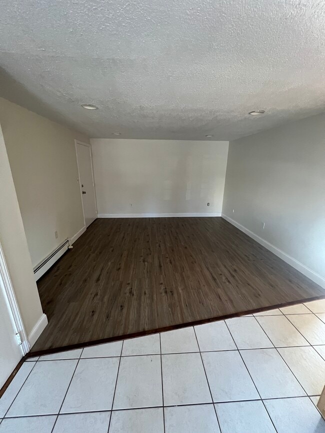 Photo - 8 Carriage Hill Rd Unit CH8-23