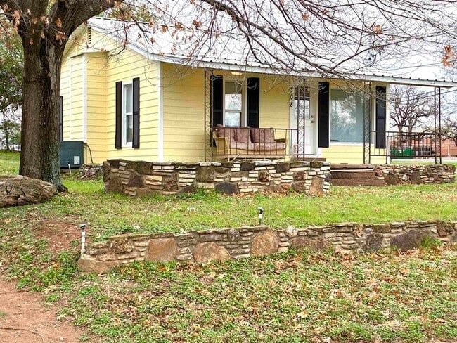 Photo - 708 Avenue S