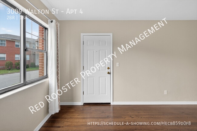 Photo - 3009 Walton St Unit Apt 4