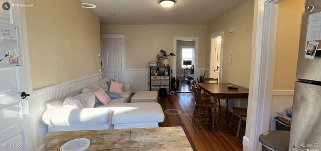 Photo - 332 Beacon St Unit 2