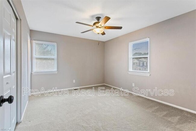 Photo - 623 Red Horse Ln