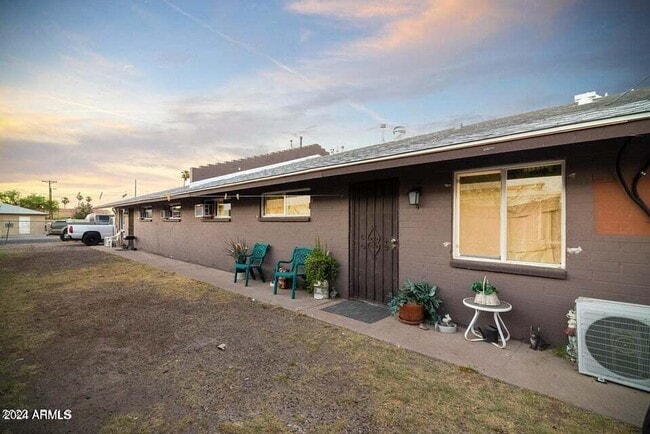 Building Photo - 2343 E Pueblo Ave Unit 4 Rental