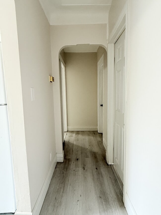 Photo - 1073 Albert Rd