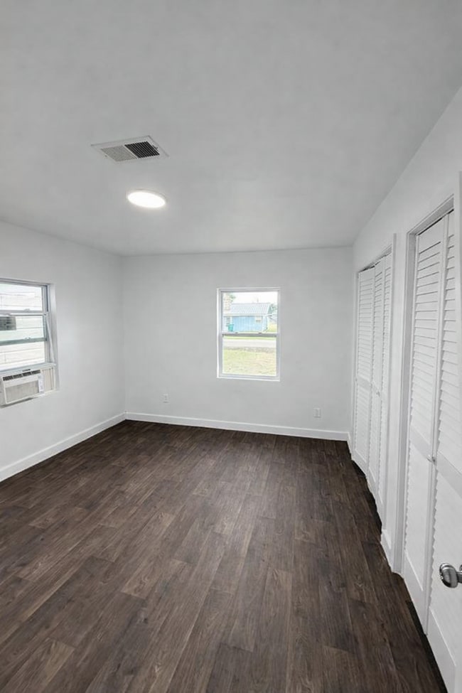 Photo - 1205 S Georgia St