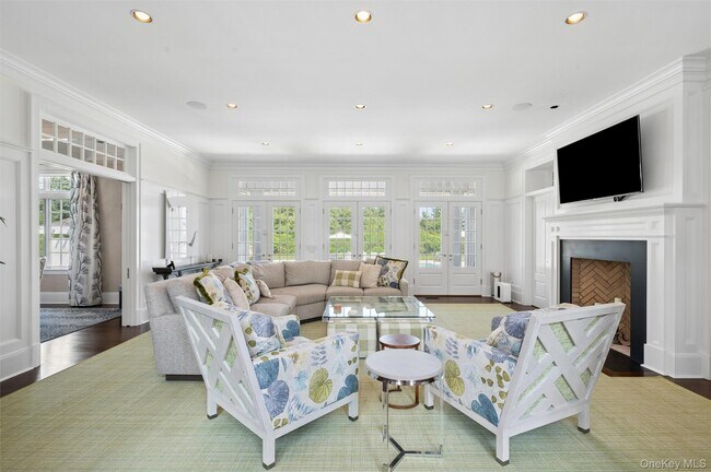 Photo - 20 Quogo Neck Ln