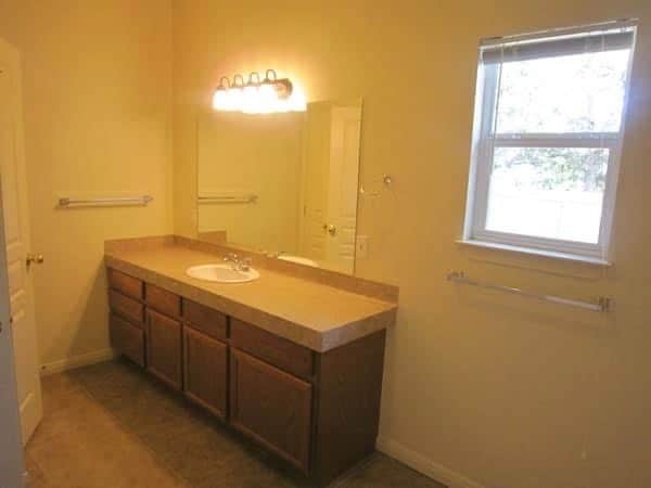 Photo - 1761 Sheppard Rees Rd
