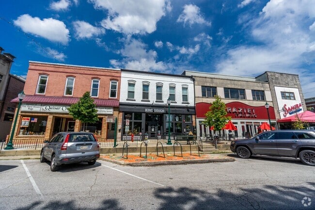 Building Photo - 108 W 6th St Unit 108 W 6th  A Rental