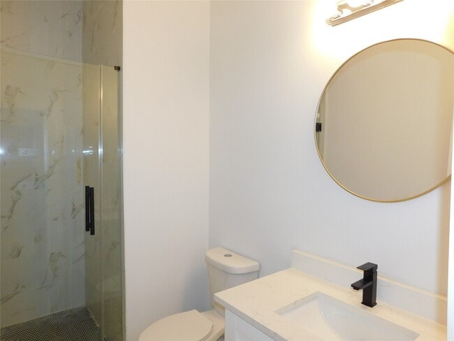 Photo - 7002 S Hall St