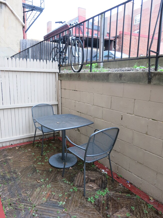 Fotografía del edificio - 1755 Q St NW Unidad Apt A