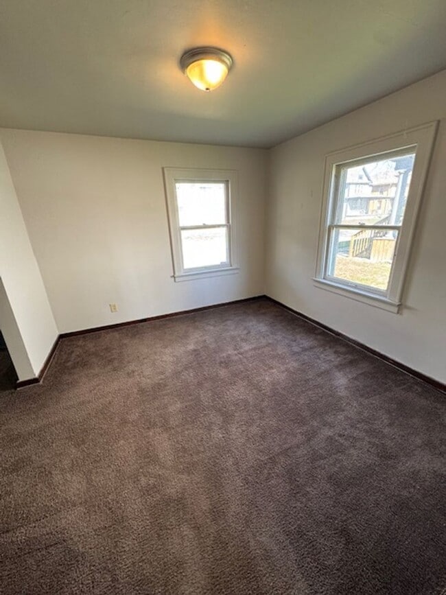 Photo - 3305 S Harrison St