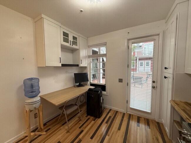 Photo - Historic Downtown Boulder Studio Steps from Pearl Street