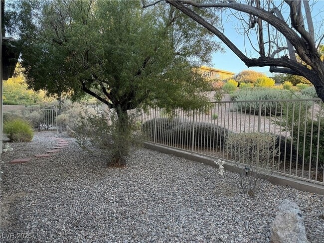 Photo - 101 Emerald Dunes Cir