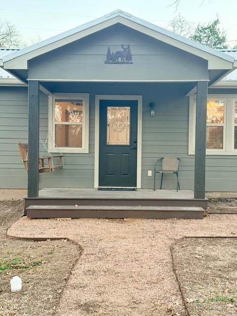 Photo - 520 Leisure Ln