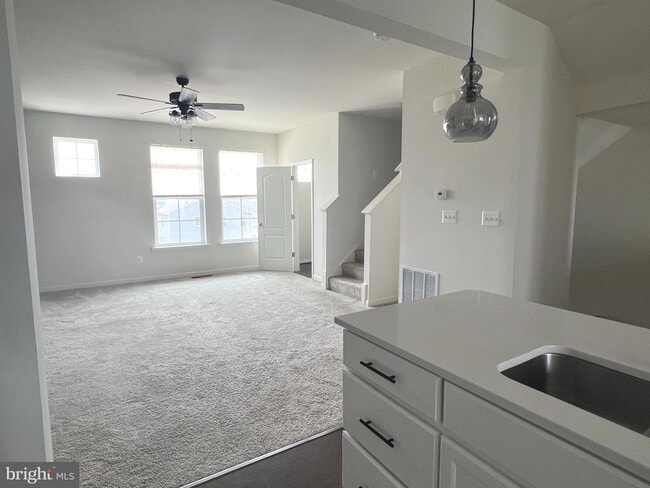 Photo - 123 Charterhouse St