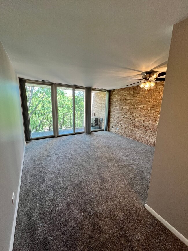 Photo - 5650 Abbey Dr Unit 5650-4K