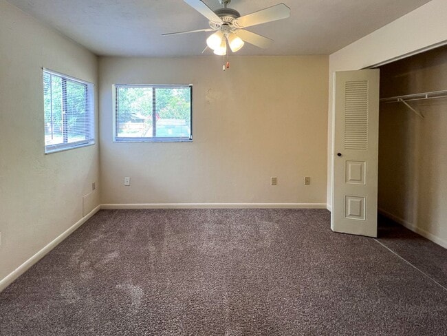 Photo - 2/2 Flat in Napier Oaks available Early August!