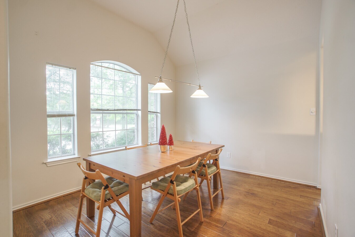 Photo - 3 N Queenscliff Cir