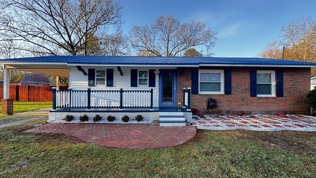 Building Photo - 1021 Shirley Dr