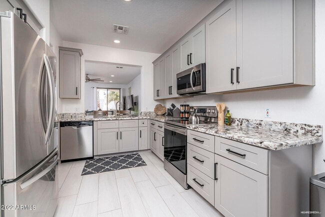 Photo - 1036 E Susan Ln