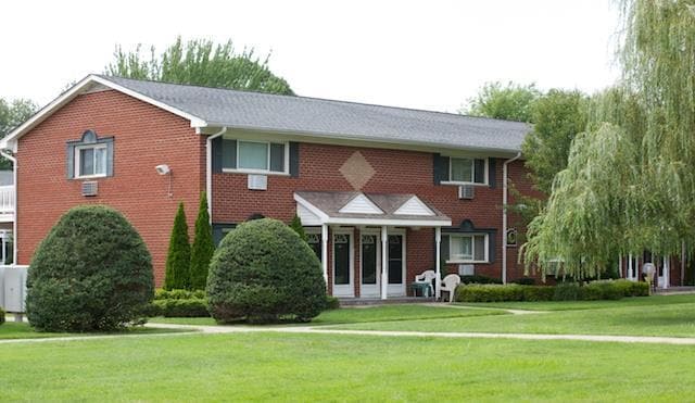 Building Photo - 125 Terryville Rd Unit 11C Rental