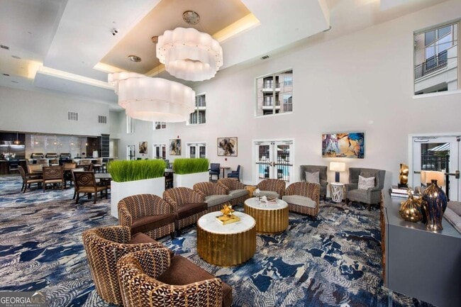 Photo - 658 Lindbergh Drive NE Unidad 1324