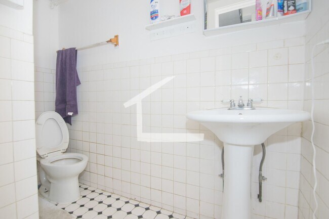 Photo - 2bed apartment in Allston available in 9/1/2026