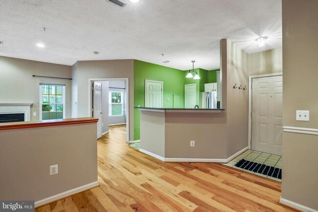 Photo - 1708 Lake Shore Crest Dr Unit 13