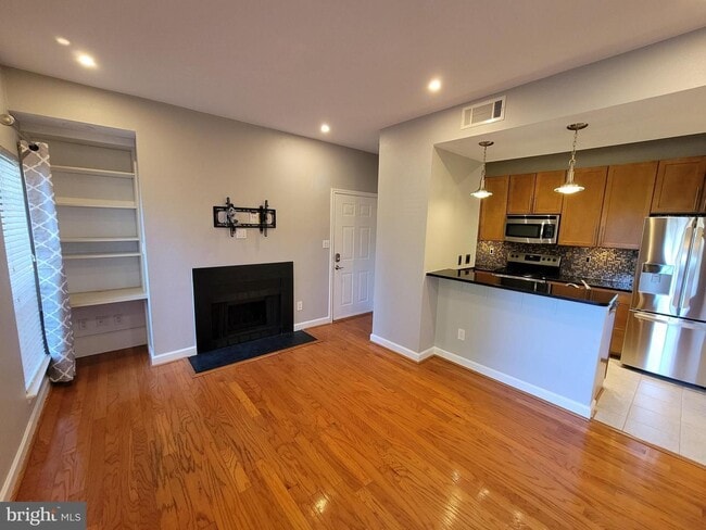 Photo - Charming 1BR/1BA Condo in Sought-After Penderbrook Square