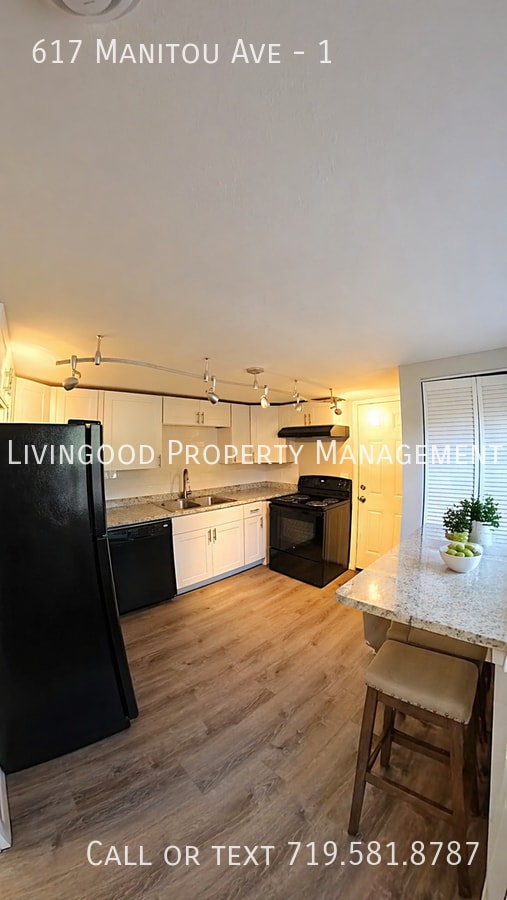 Photo - 617 Manitou Ave Unit 1