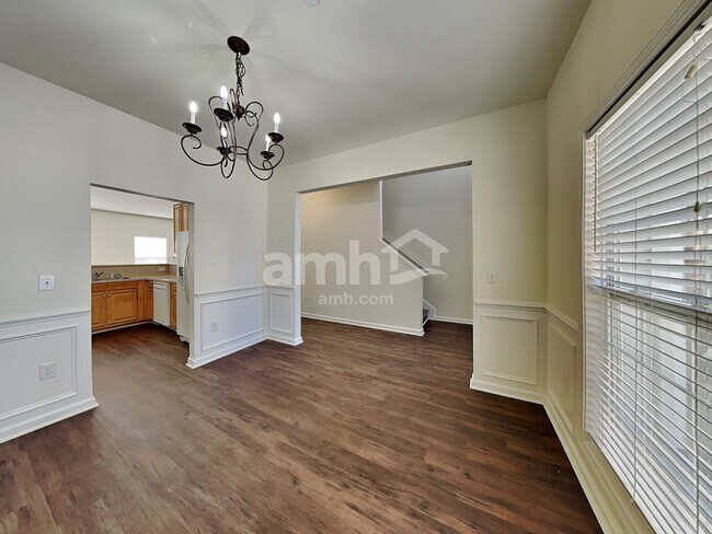 Photo - 37 Farm Brook Way