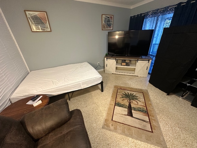 Photo - 819 Schumann Dr