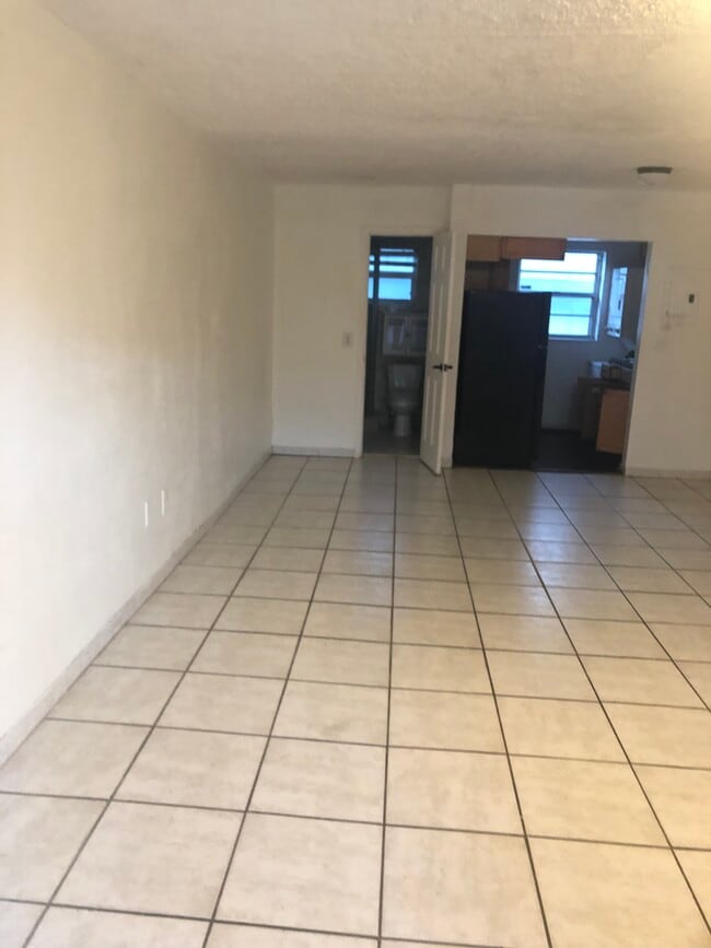 Photo - 220 Meridian Ave Unit 10