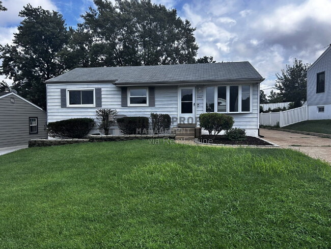 Building Photo - 10922 Juniper Ct