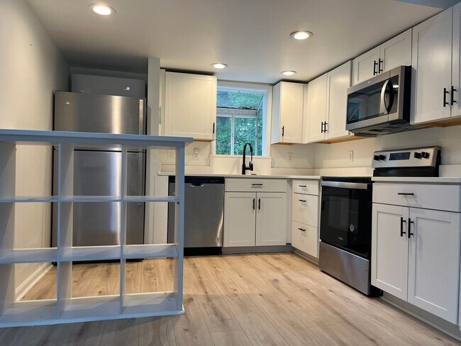 Photo - Renovated 1 Bd/ 1 Ba Cottage w/ Loft Walki...