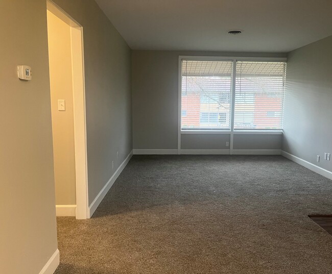 Renovated - Huntley Ridge East at Forest Hill