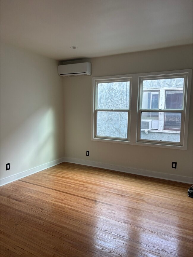 Photo - 958 2nd St Unit 962