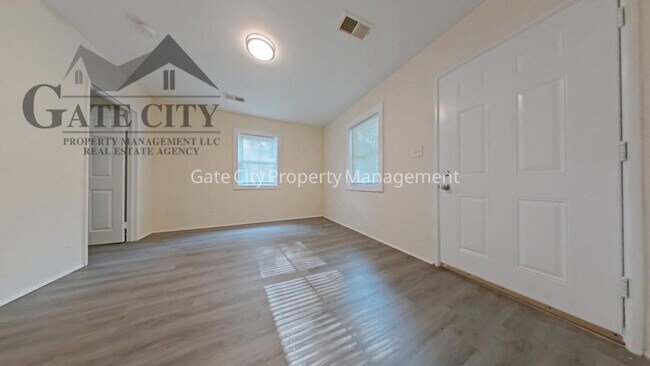 Photo - 1513 Wendell Ave