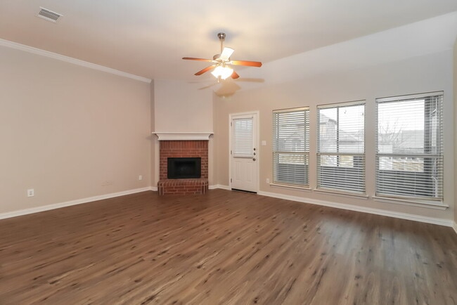 Photo - 1625 Salado Tr