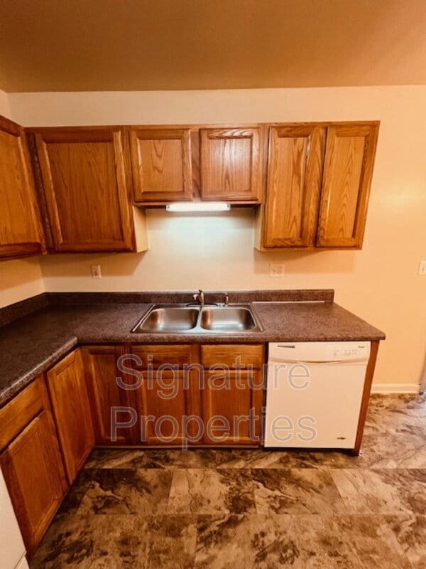 Photo - 555 Fairfax Ave Unit Apt C