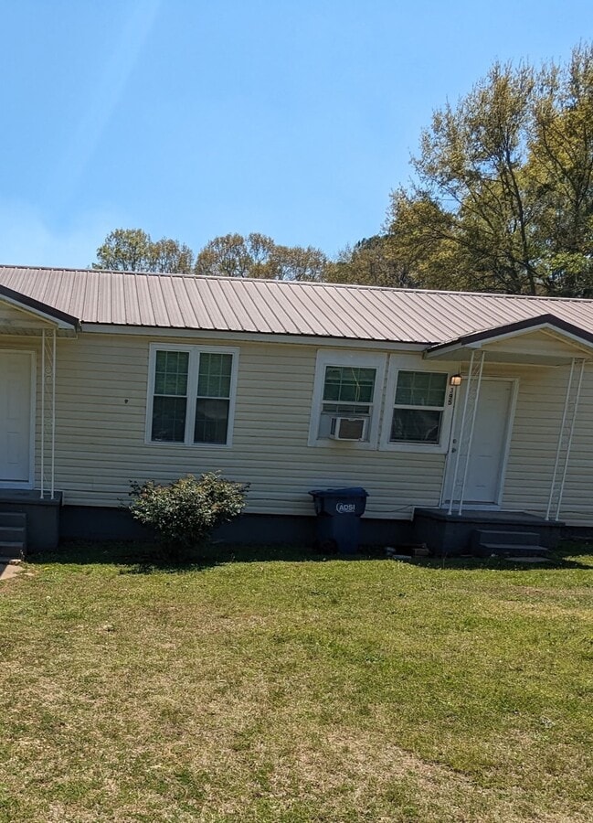 Photo - 395 Treadway Rd