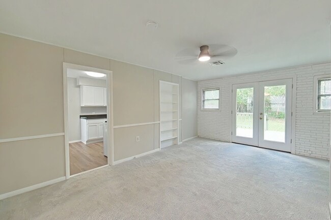 Photo - 1307 NW Maple Ave