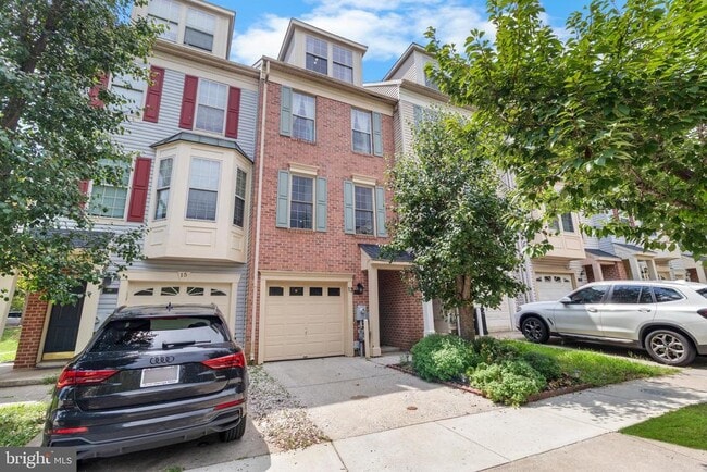 13 Bank Spring Ct