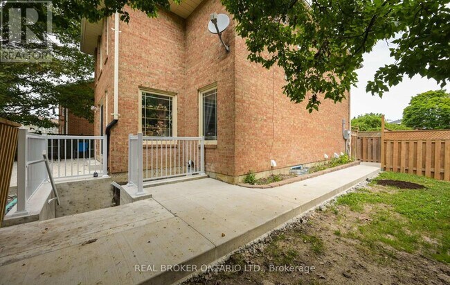 Photo - 20 Campkin St