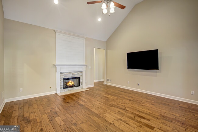 Photo - 112 Cottage Grove