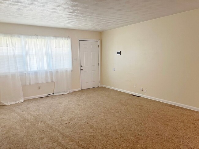 Photo - 718 Powhatan Pkwy